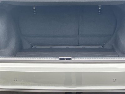 2023 Lexus IS 缩略图 30