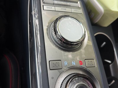 2023 Genesis GV70 — миниатюра 11
