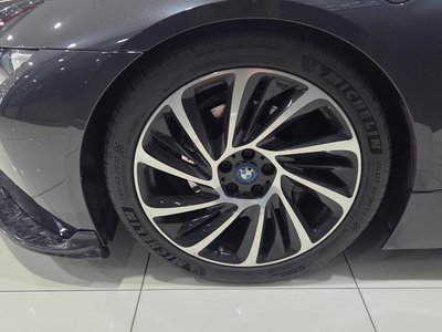BMW I8 - 6