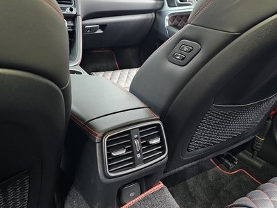 2022 Genesis THE NEW G70 SHOOTING BRAKE thumbnail 31