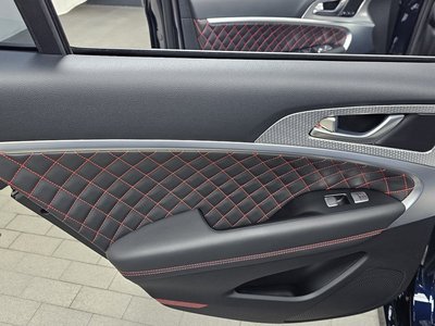 2022 Genesis THE NEW G70 SHOOTING BRAKE thumbnail 15