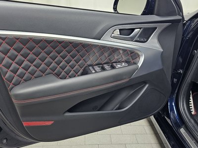 2022 Genesis THE NEW G70 SHOOTING BRAKE thumbnail 14