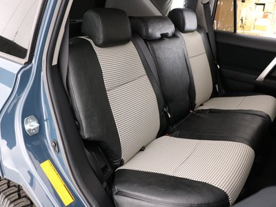 TOYOTA LAND CRUISER PRADO - 7