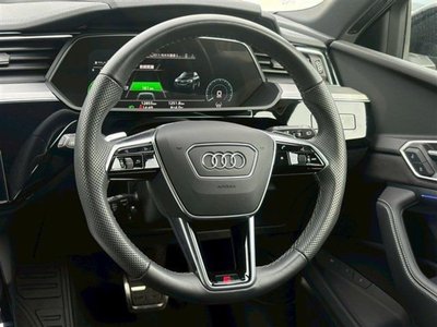 AUDI Q8 E-TRON - 9