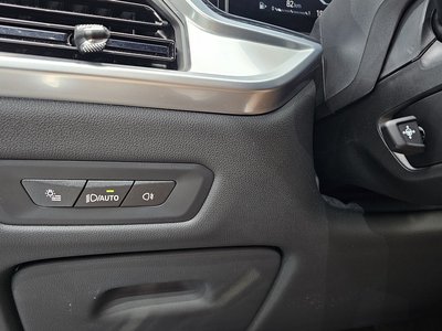 2024 BMW X6 thumbnail 16