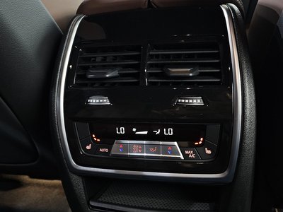 2024 BMW X6 thumbnail 18