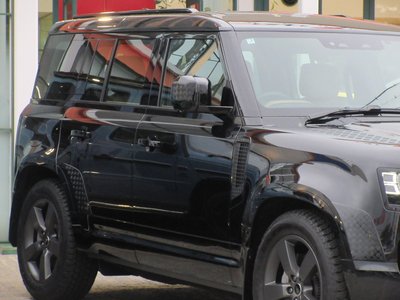 2025 LAND Rover DEFENDER 缩略图 13
