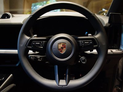 PORSCHE CAYENNE - 10