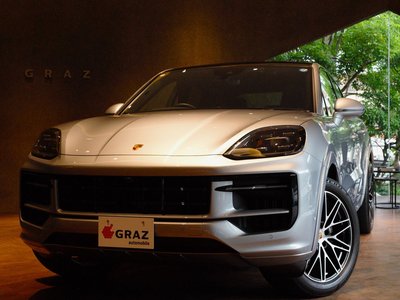 PORSCHE CAYENNE - 1