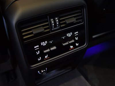 PORSCHE CAYENNE - 3