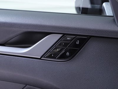 2021 Porsche 911 — миниатюра 20