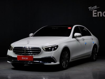 MERCEDES-BENZ E-CLASS - 1