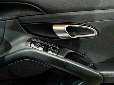 صورة مصغرة 34 لـ 2017 Porsche 718
