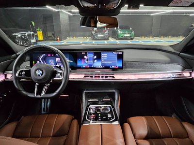 BMW 7 SERIES - 5
