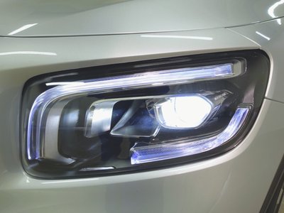 MERCEDES-BENZ GLB - 3