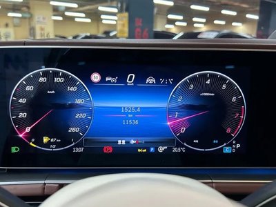 MERCEDES-BENZ GLS - 8