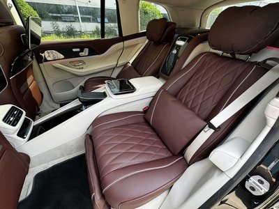 MERCEDES-BENZ GLS - 10