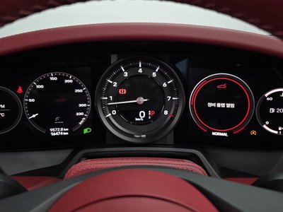 PORSCHE 911 - 8