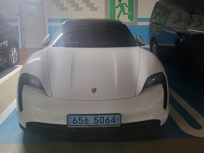 2023 Porsche TAYCAN 照片 1