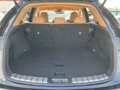 صورة 8 لـ 2025 Lexus NX