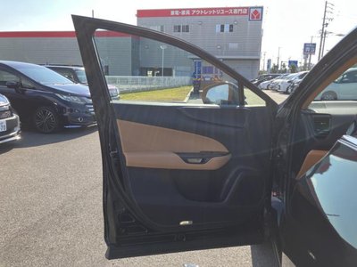 صورة مصغرة 22 لـ 2025 Lexus NX