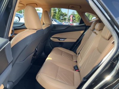 صورة 7 لـ 2025 Lexus NX