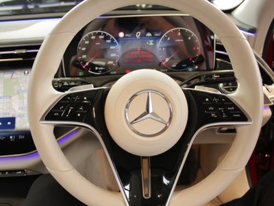 2025 Mercedes-BENZ E-CLASS 照片 8