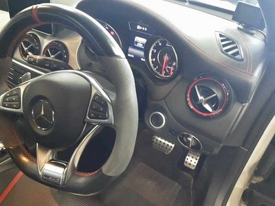 MERCEDES-BENZ CLA - 9