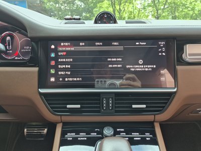 PORSCHE CAYENNE - 8