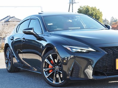 LEXUS IS - 10