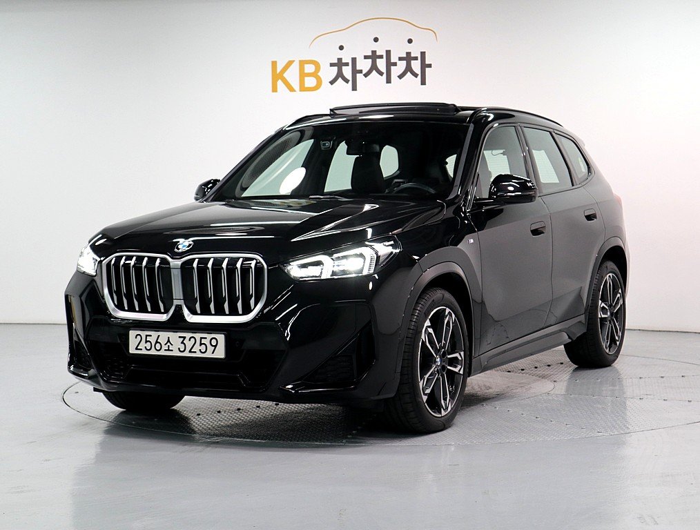 BMW X1 - View 1