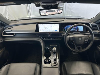 TOYOTA CROWN CROSSOVER - 2