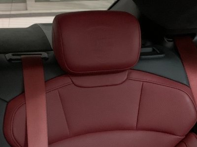 2023 Porsche TAYCAN — миниатюра 13