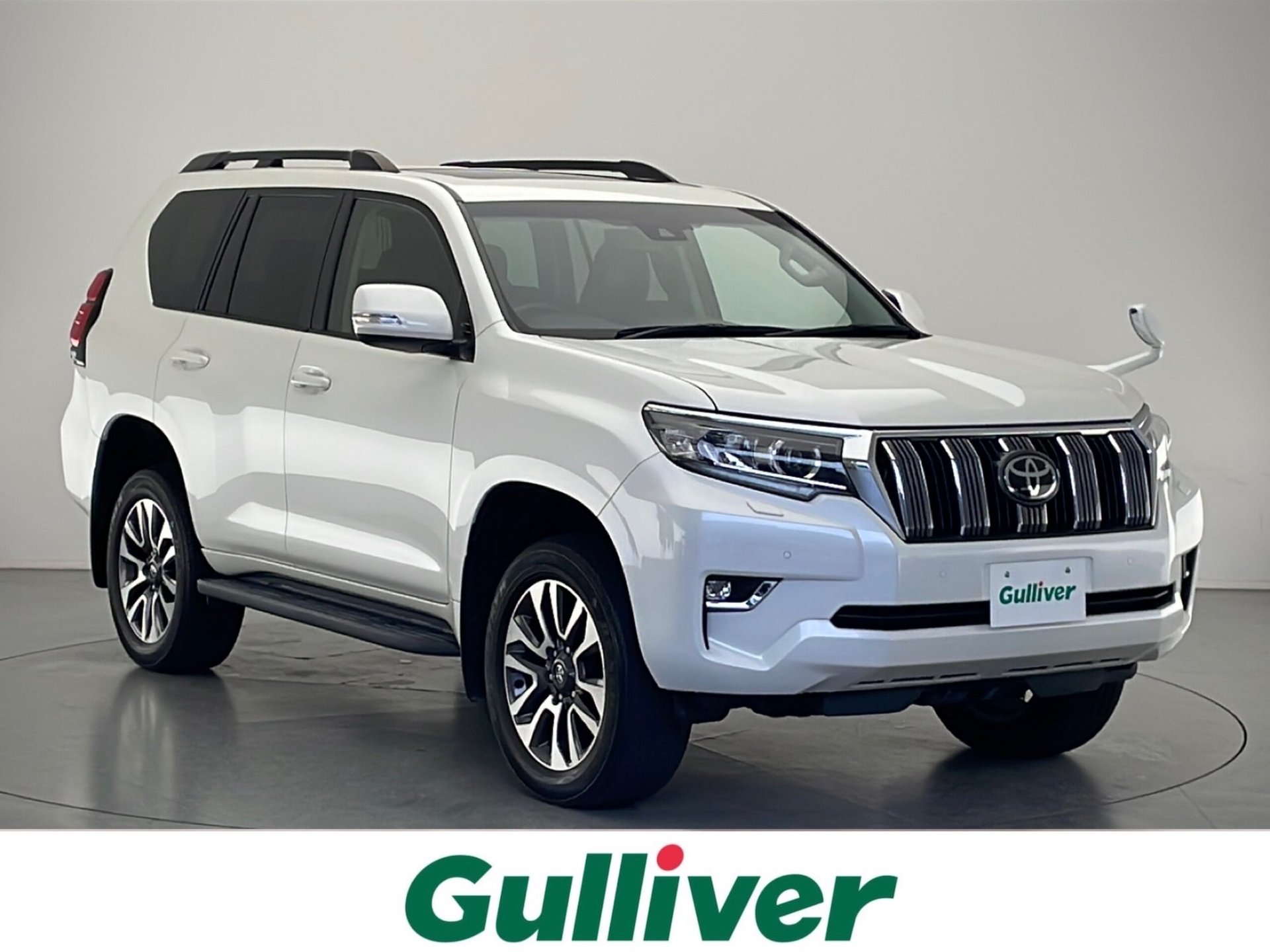 TOYOTA LAND CRUISER PRADO - View 1