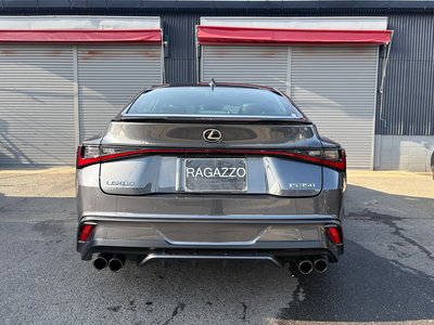 LEXUS IS - 8