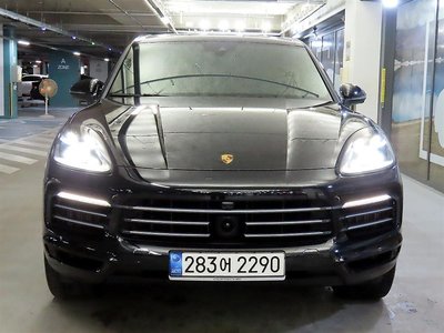 PORSCHE CAYENNE - 4