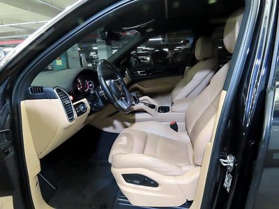 PORSCHE CAYENNE - 7