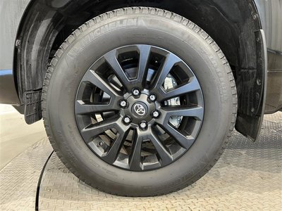 صورة مصغرة 36 لـ 2024 Toyota LAND CRUISER PRADO