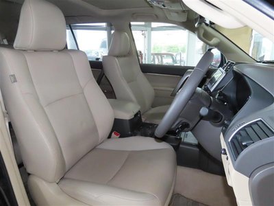 صورة مصغرة 29 لـ 2024 Toyota LAND CRUISER PRADO