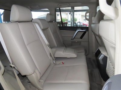 صورة مصغرة 30 لـ 2024 Toyota LAND CRUISER PRADO