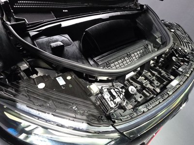 MERCEDES-BENZ EQS - 7