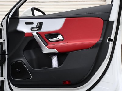 صورة مصغرة 49 لـ 2023 Mercedes-BENZ A-CLASS AMG