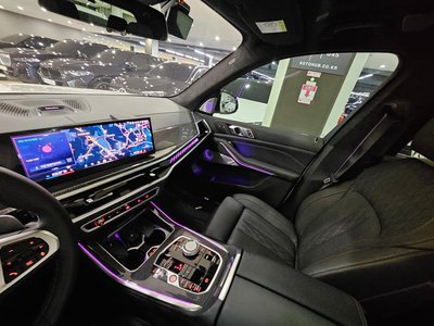 BMW X7 - 9