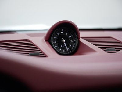 PORSCHE 911 - 8