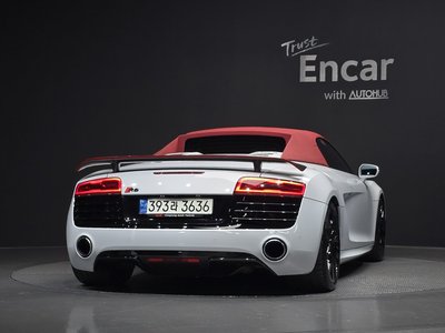 AUDI R8 - 4