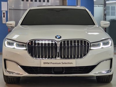 BMW 7 SERIES - 2