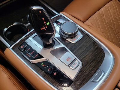 BMW 7 SERIES - 9