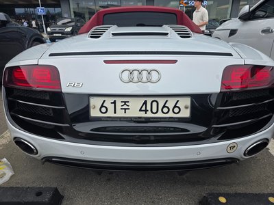 AUDI R8 - 3