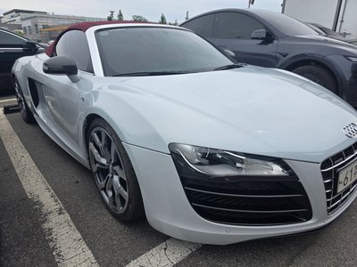AUDI R8 - 2