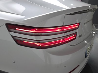 GENESIS G80 (RG3) - 10